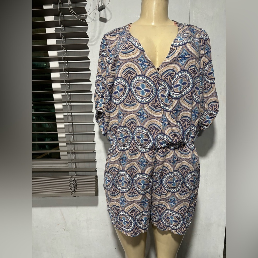 Forever 21 Blue and Cream Patterned Jumpsuit